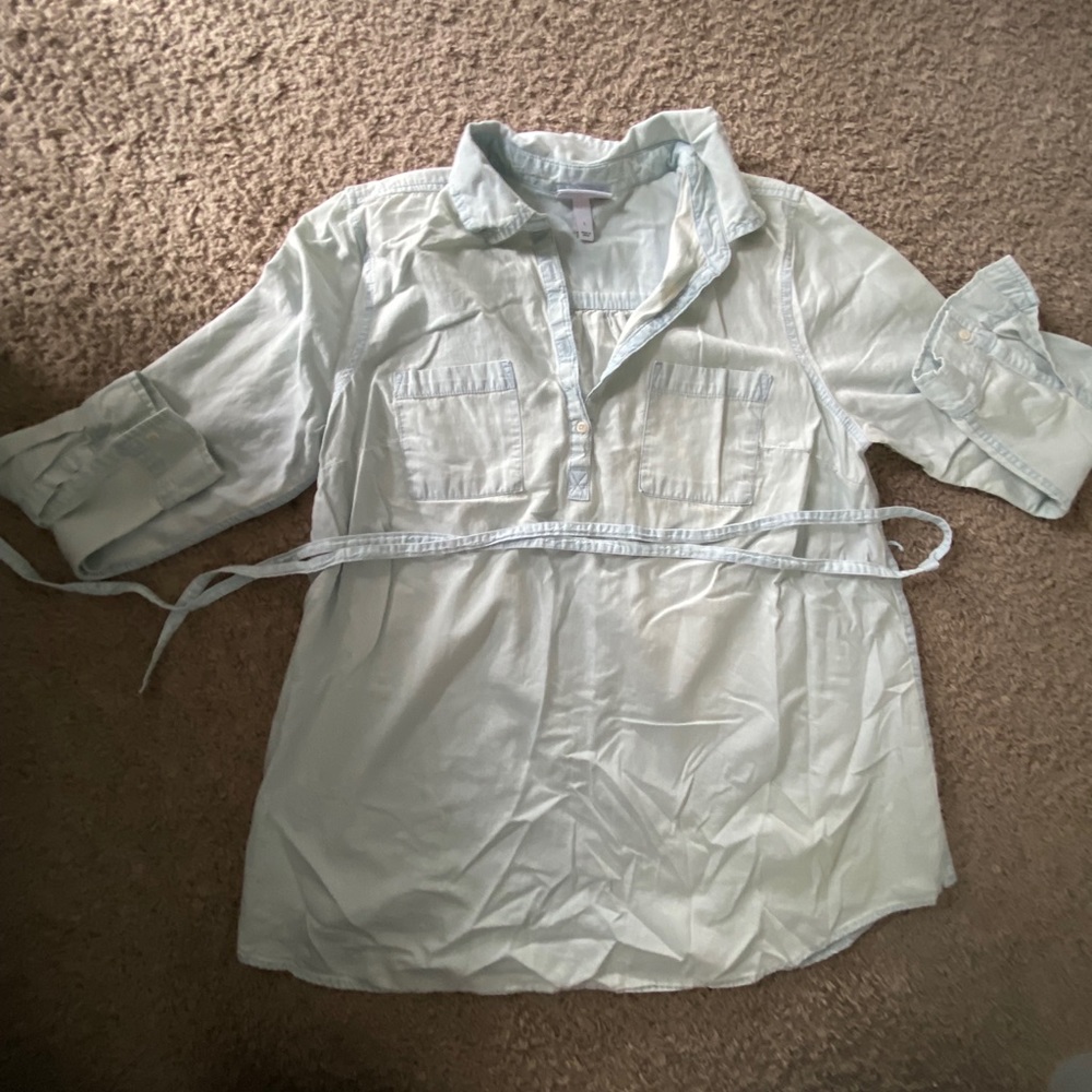Maternity blouse.